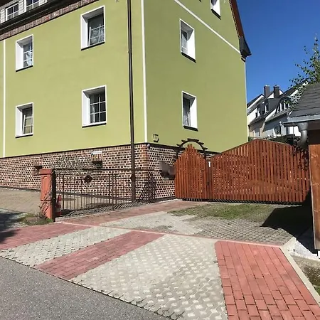 Ferienwohnung Im Grunen Stadtteil Apartment Chemnitz